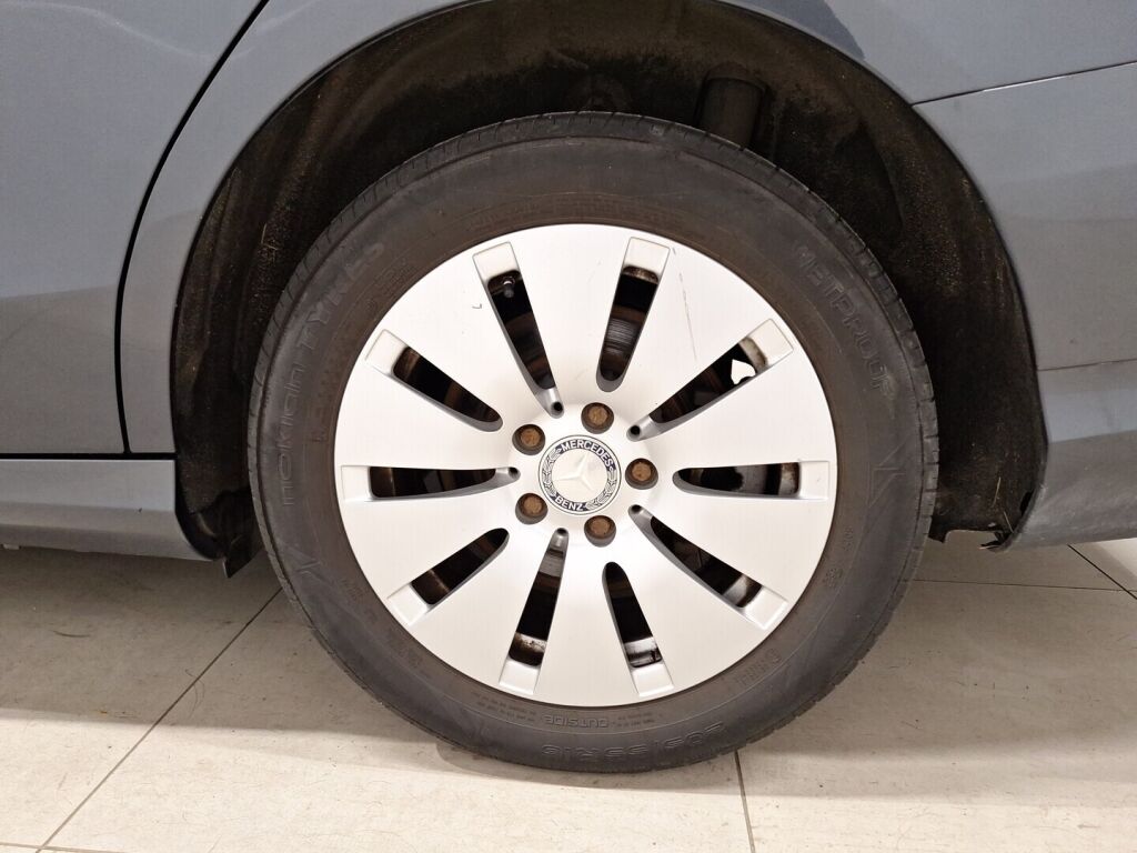 Mercedes-Benz C 2016 Harmaa