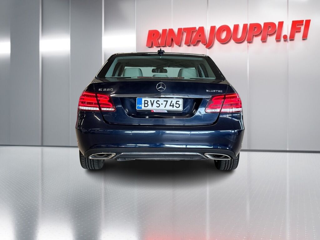 Mercedes-Benz E 2015 Sininen