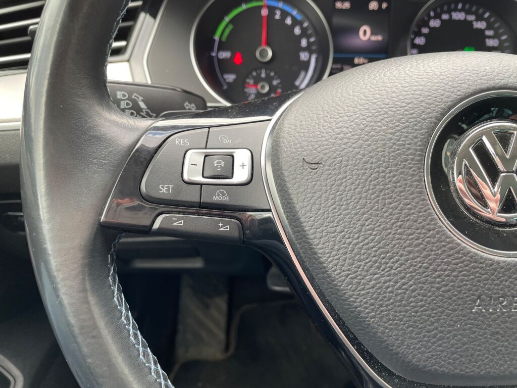 Volkswagen Passat 2017 Valkoinen