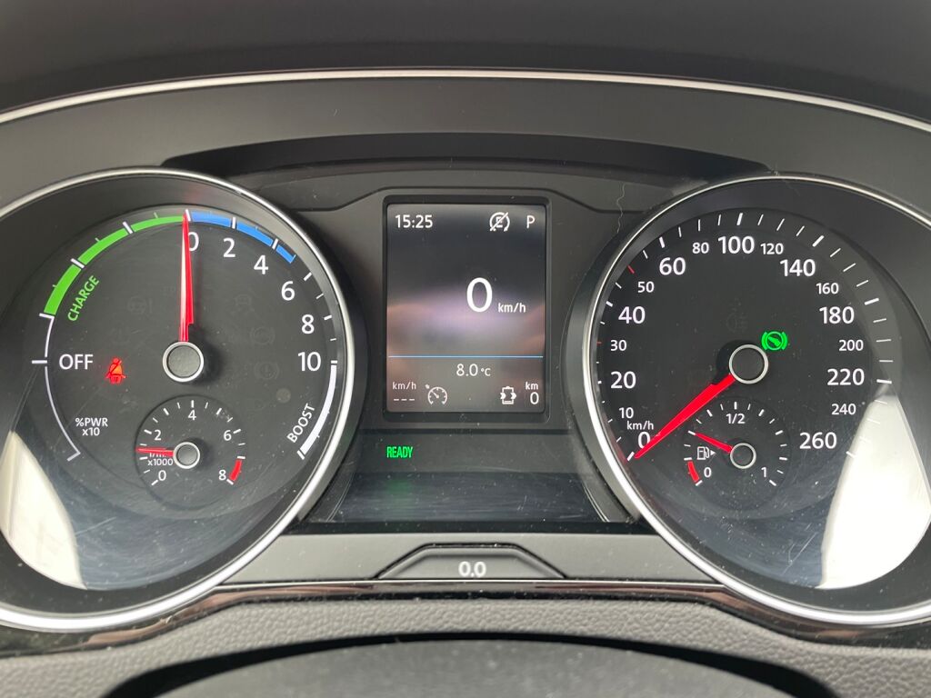 Volkswagen Passat 2017 Valkoinen