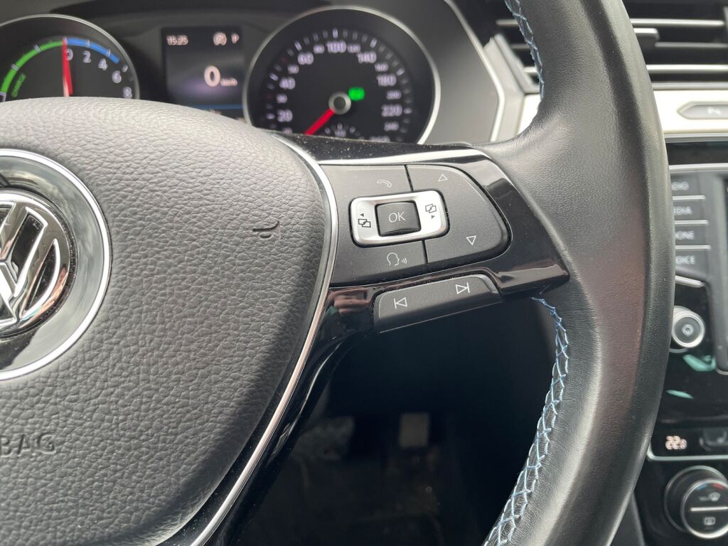 Volkswagen Passat 2017 Valkoinen