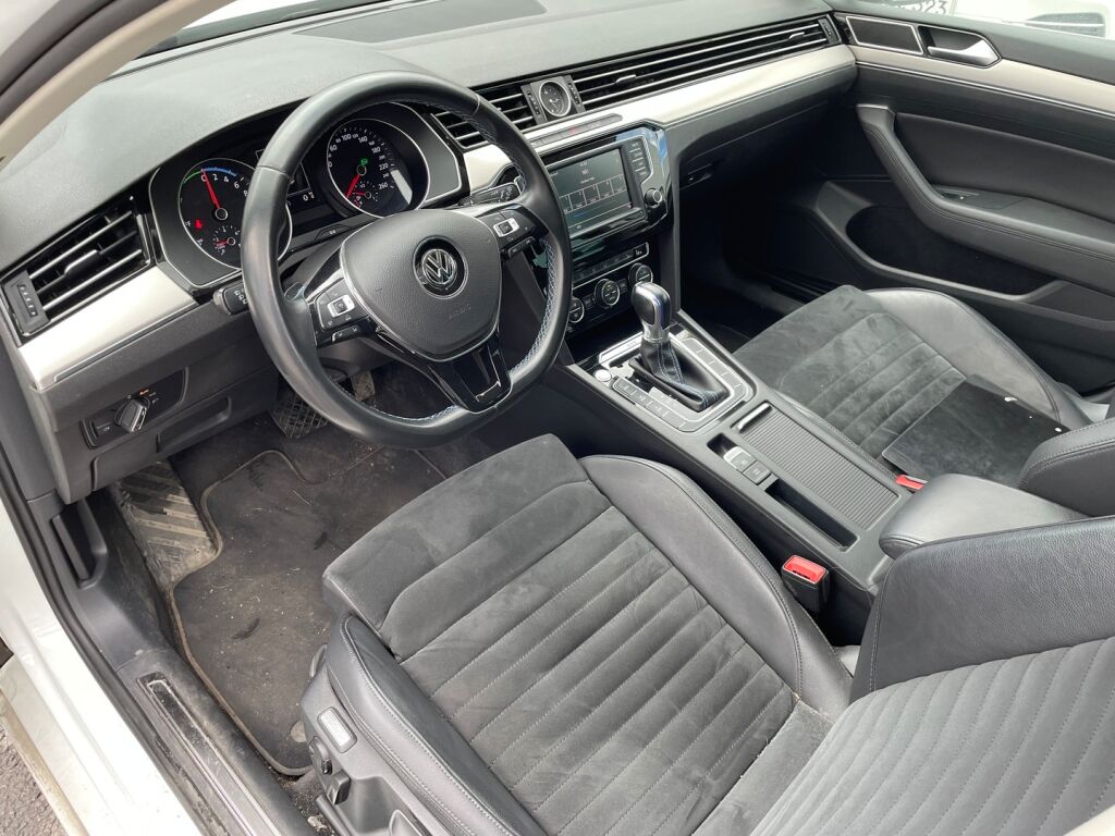 Volkswagen Passat 2017 Valkoinen