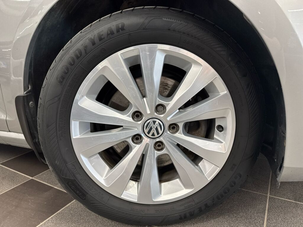 Volkswagen Golf 2015 Harmaa