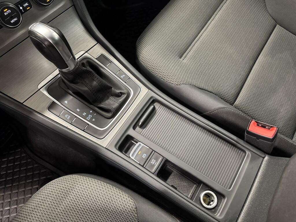 Volkswagen Golf 2015 Harmaa