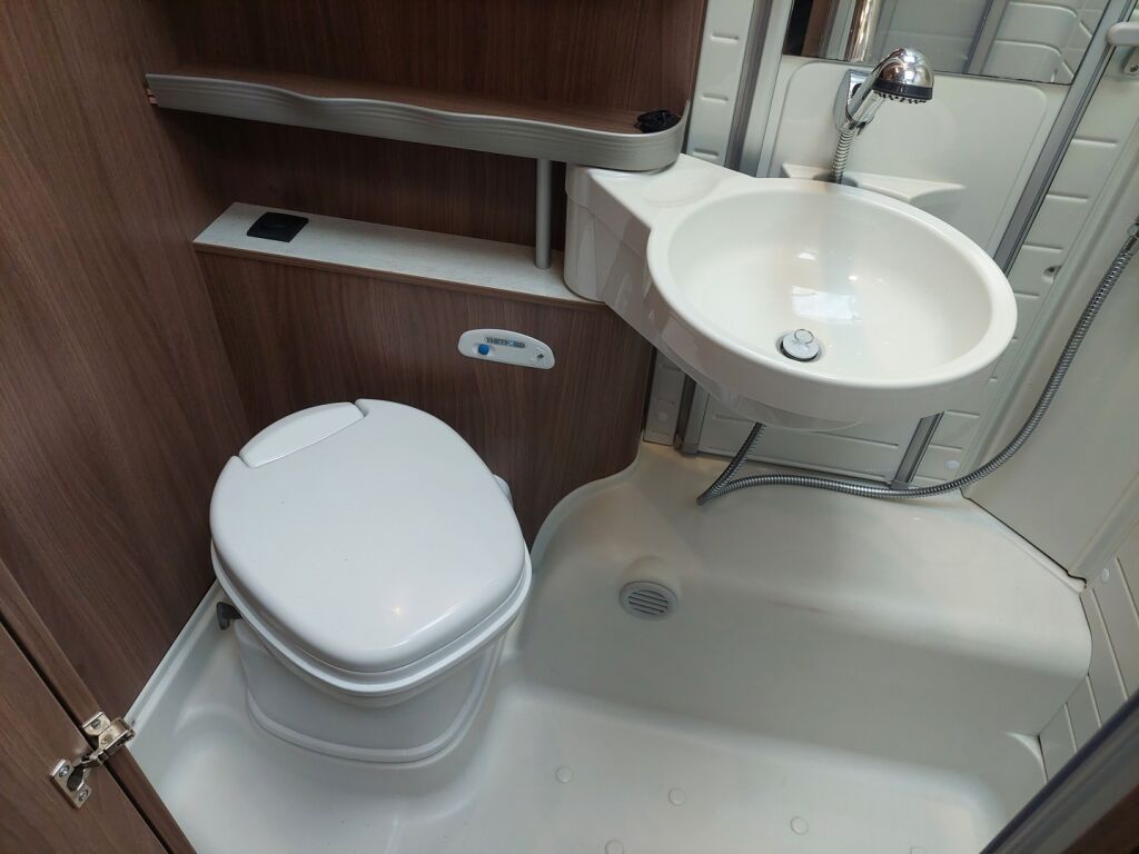 Bürstner ARGOS TIME A660 2015 Valkoinen