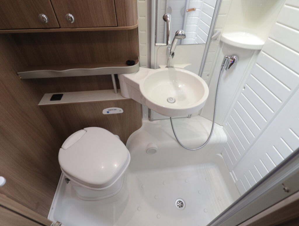 Bürstner ARGOS TIME A660 2015 Valkoinen