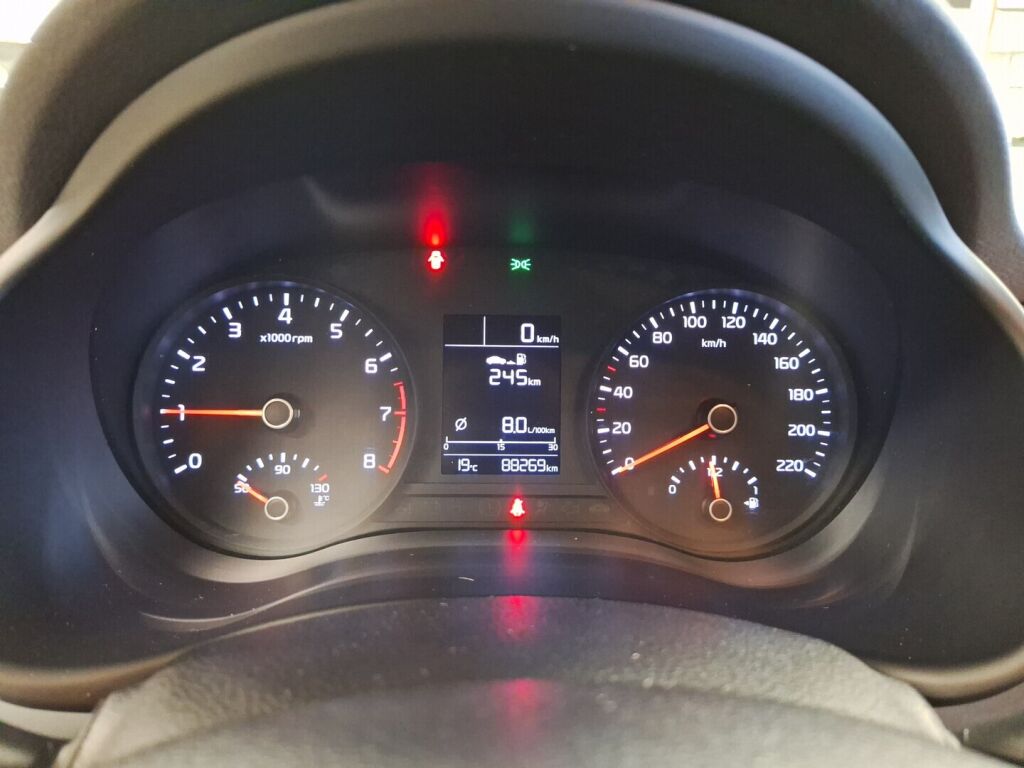 Kia Stonic 2019 Harmaa