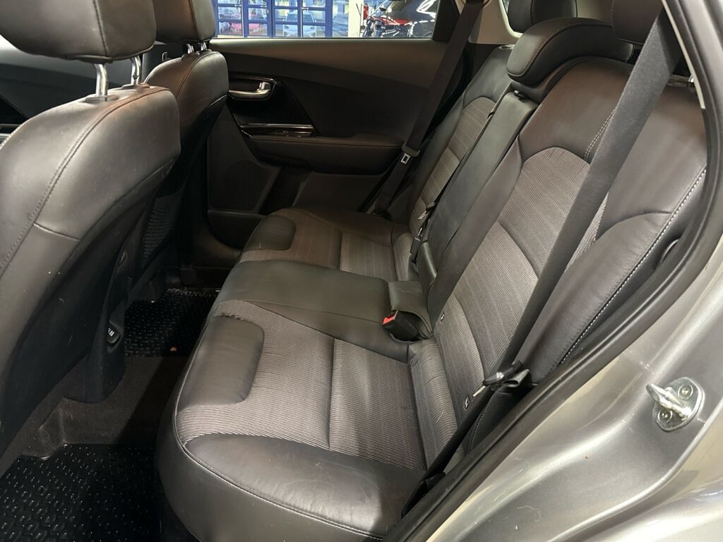 Kia Niro 2019 Harmaa