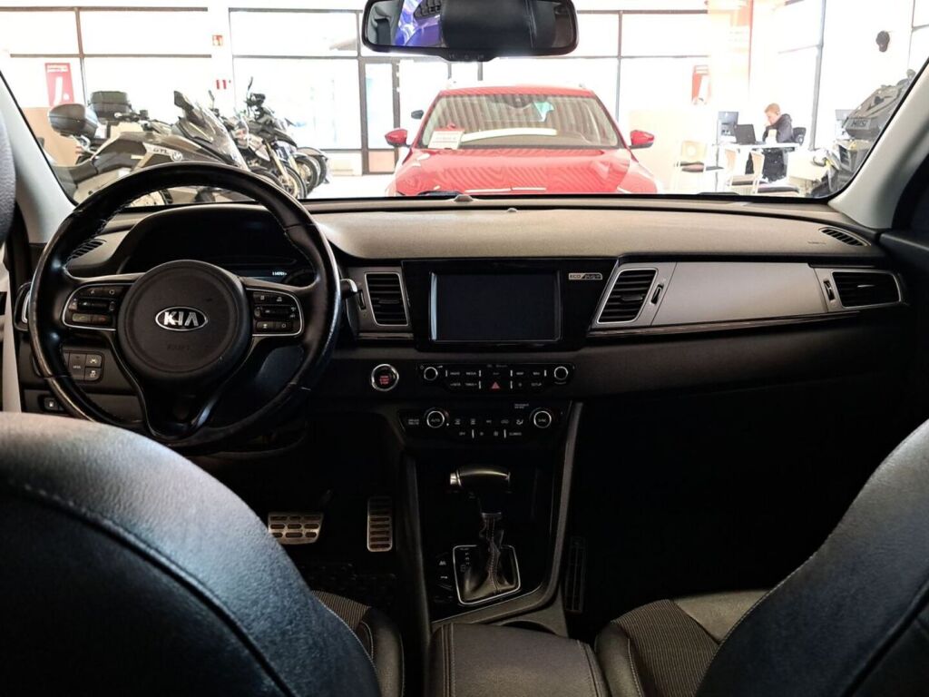 Kia Niro plug-in 2019 Valkoinen