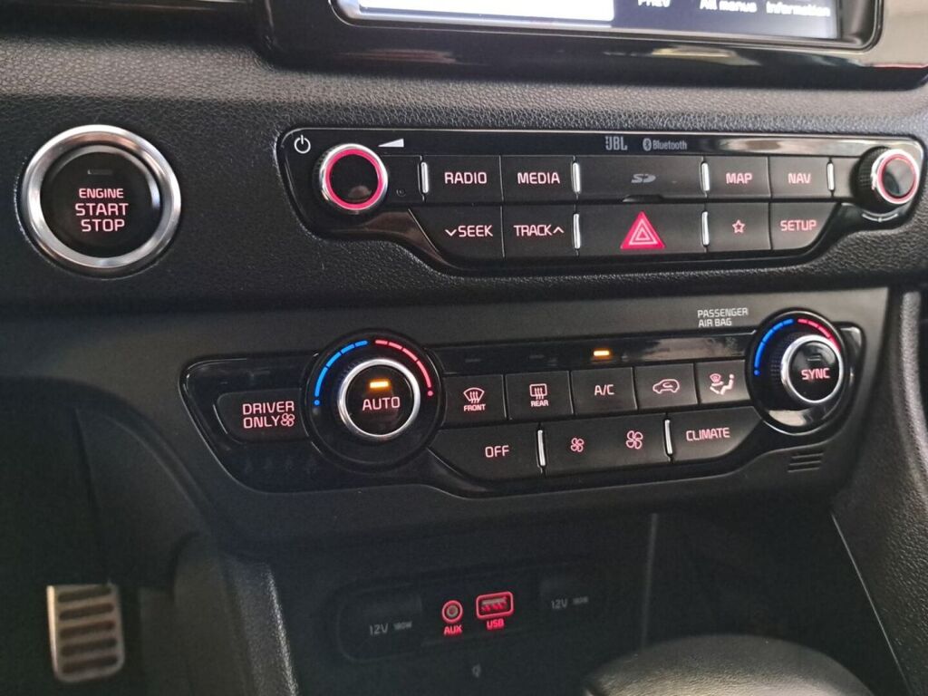 Kia Niro plug-in 2019 Valkoinen