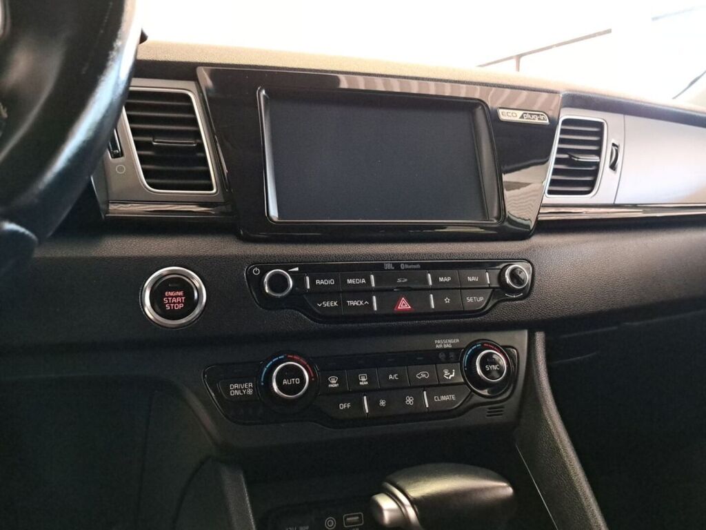 Kia Niro plug-in 2019 Valkoinen