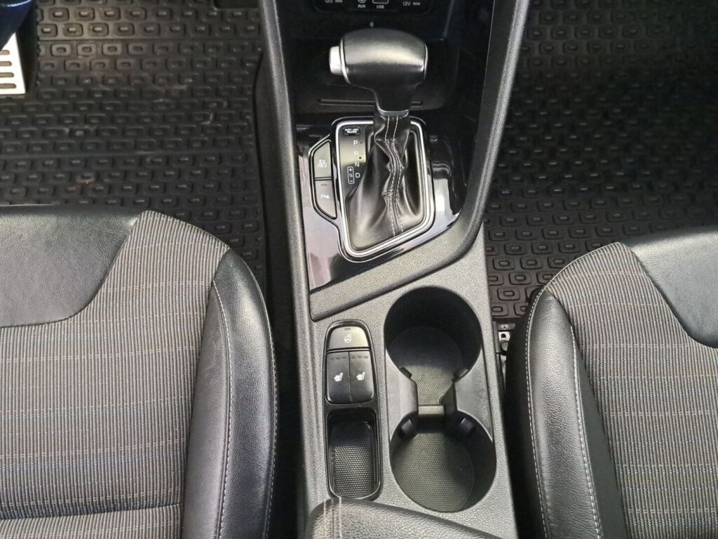 Kia Niro plug-in 2019 Valkoinen