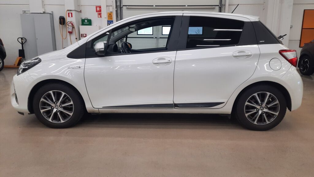 Toyota Yaris 2019 Valkoinen
