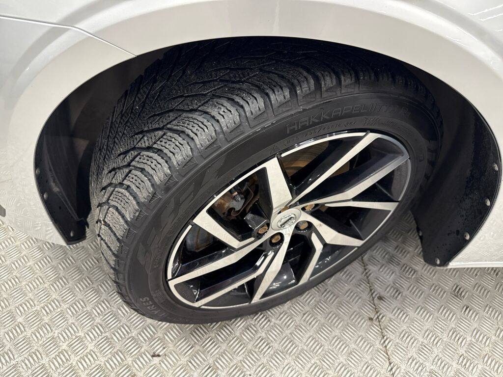 Volvo V60 2019 Harmaa