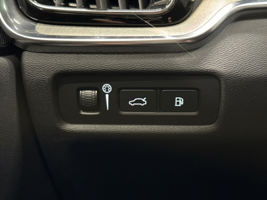 Volvo V60 2019 Harmaa