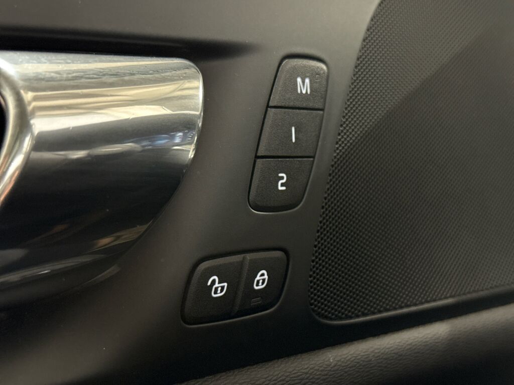 Volvo V60 2019 Harmaa