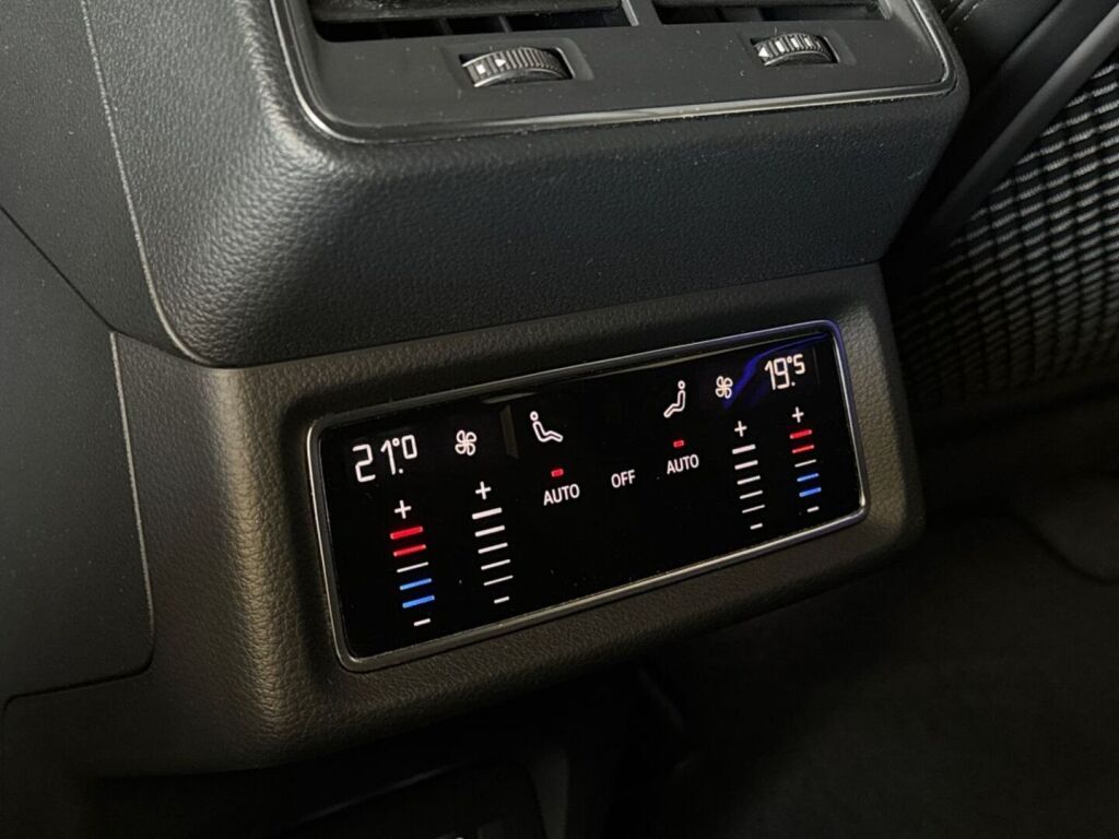 Audi e-tron 2019 Valkoinen