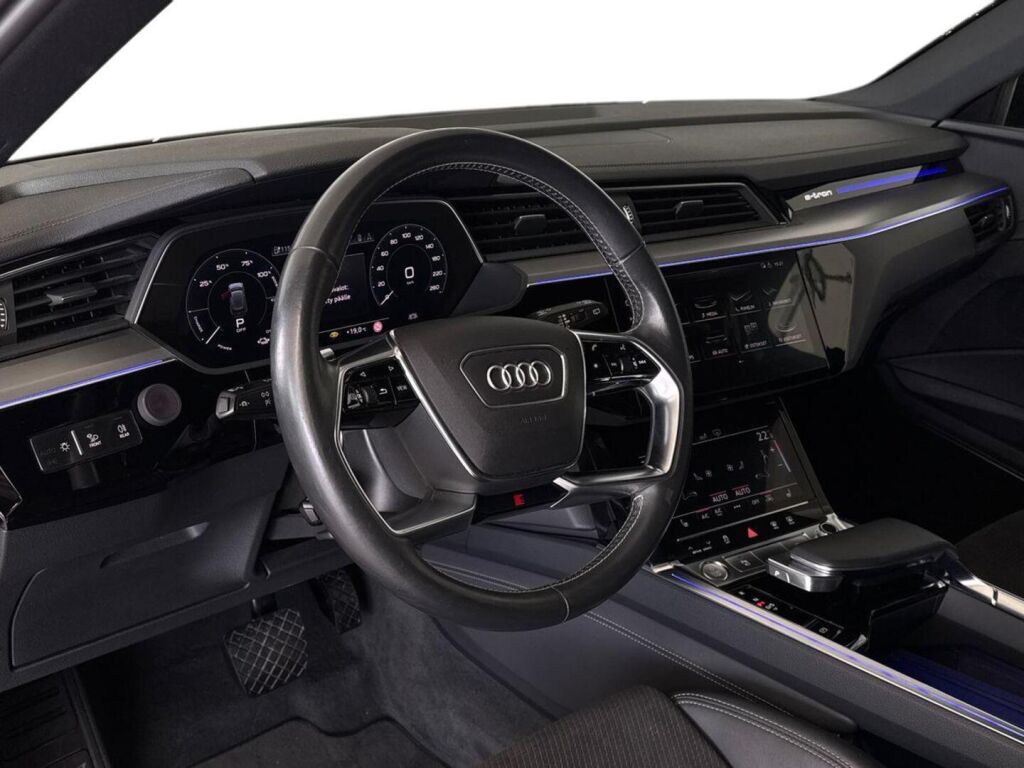 Audi e-tron 2019 Valkoinen