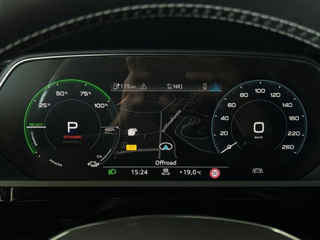 Audi e-tron 2019 Valkoinen