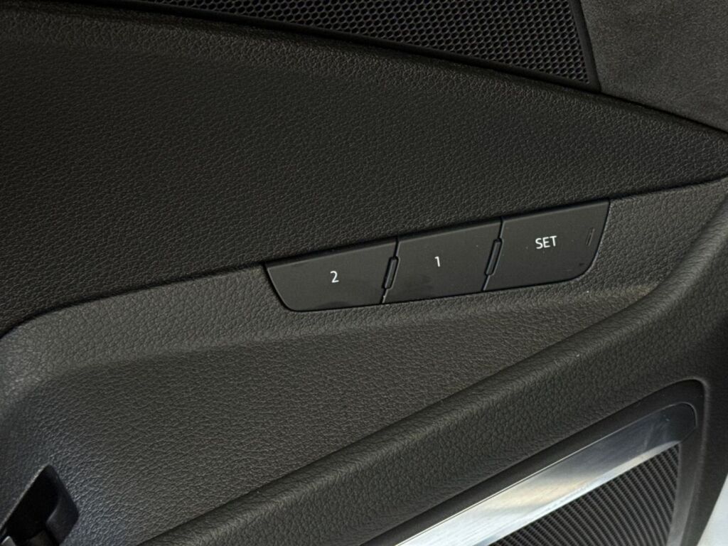 Audi e-tron 2019 Valkoinen