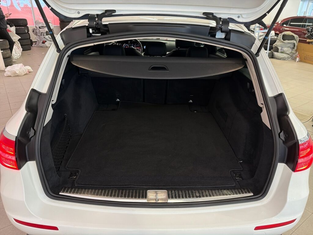 Mercedes-Benz E 2019 Valkoinen