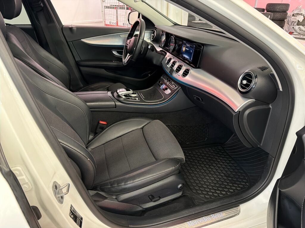 Mercedes-Benz E 2019 Valkoinen