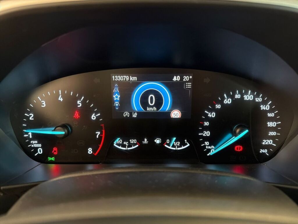 Ford Focus 2019 Valkoinen