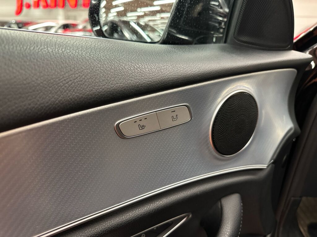 Mercedes-Benz E 2019 Musta