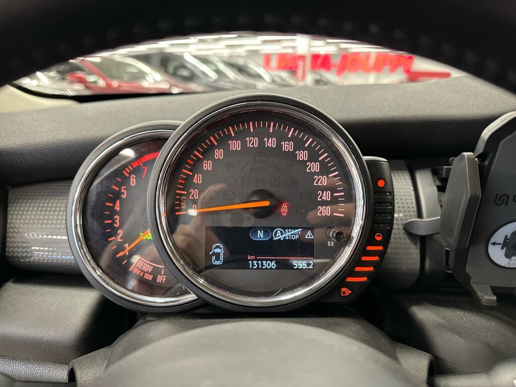 Mini One 2016 Oranssi