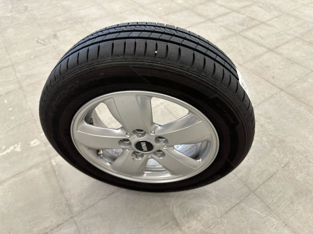 Mini One 2016 Oranssi