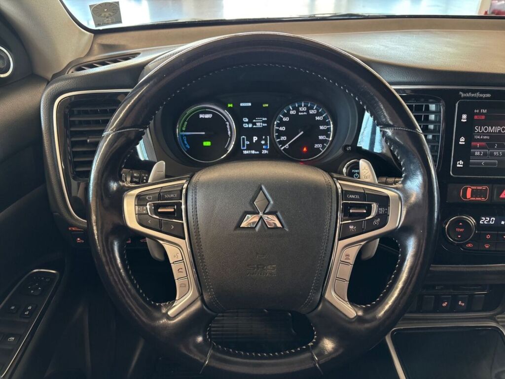 Mitsubishi Outlander PHEV 2018 Musta
