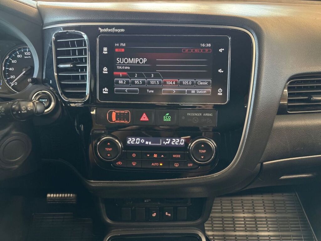 Mitsubishi Outlander PHEV 2018 Musta