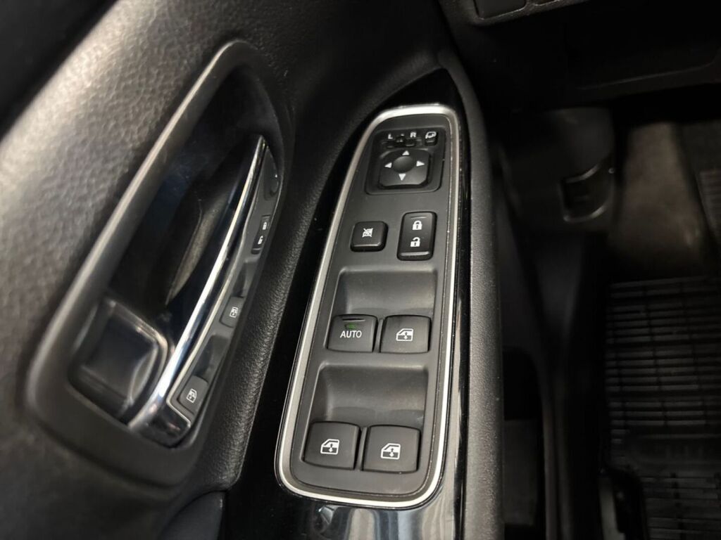 Mitsubishi Outlander PHEV 2018 Musta