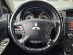 Mitsubishi Pajero 2010 Vihreä