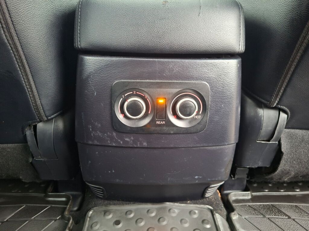 Mitsubishi Pajero 2010 Vihreä