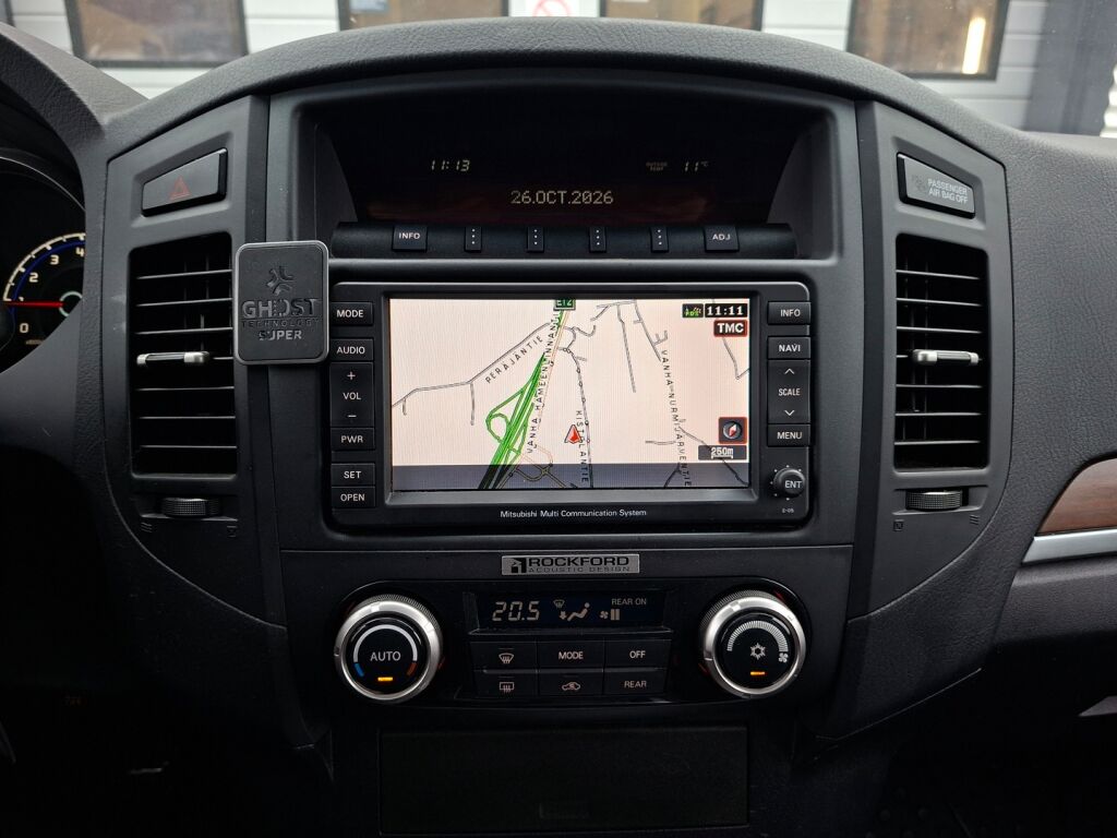 Mitsubishi Pajero 2010 Vihreä