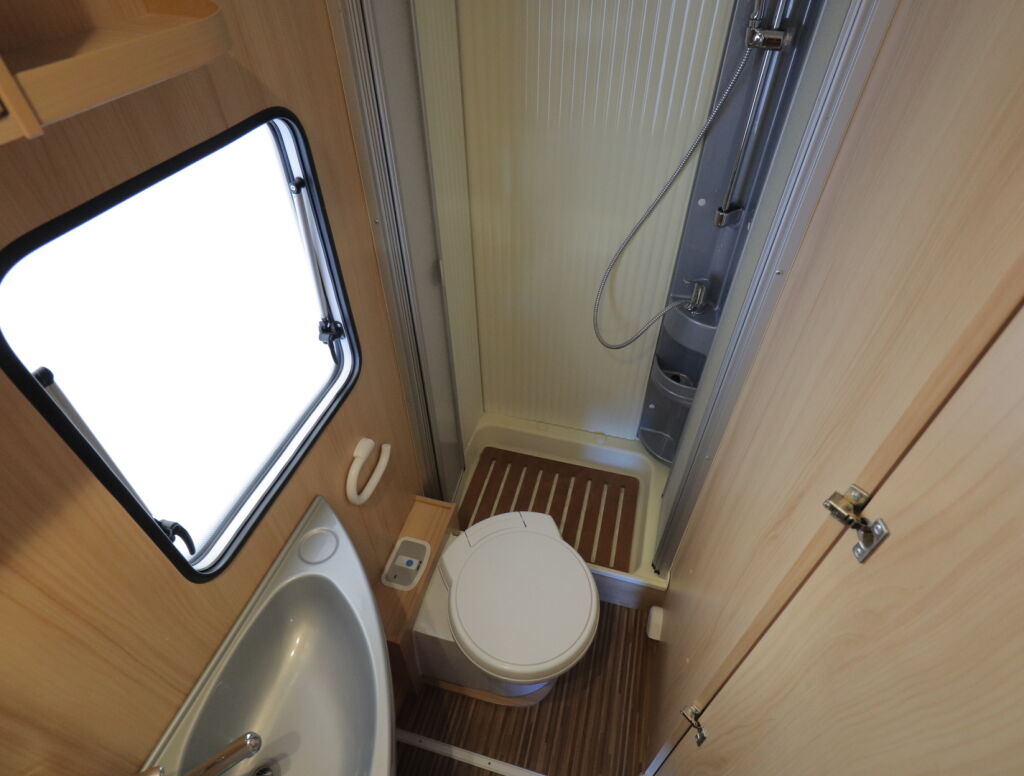 Sunlight T 64 2013 Valkoinen