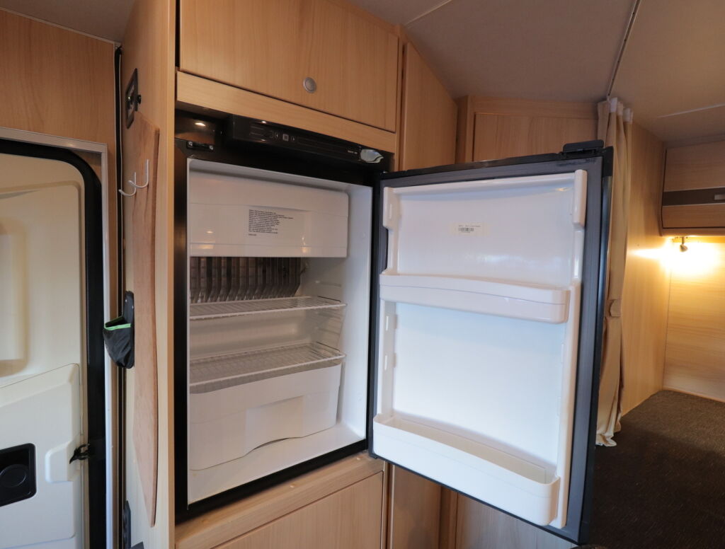 Sunlight T 64 2013 Valkoinen