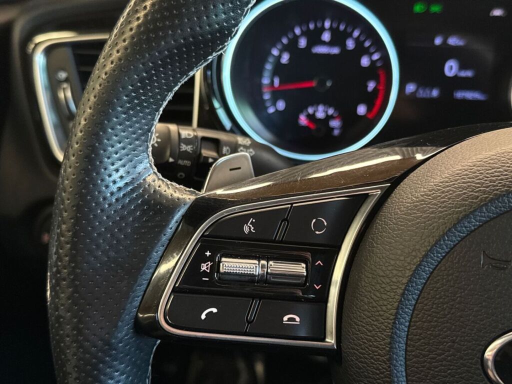 Kia ProCeed 2019 Musta
