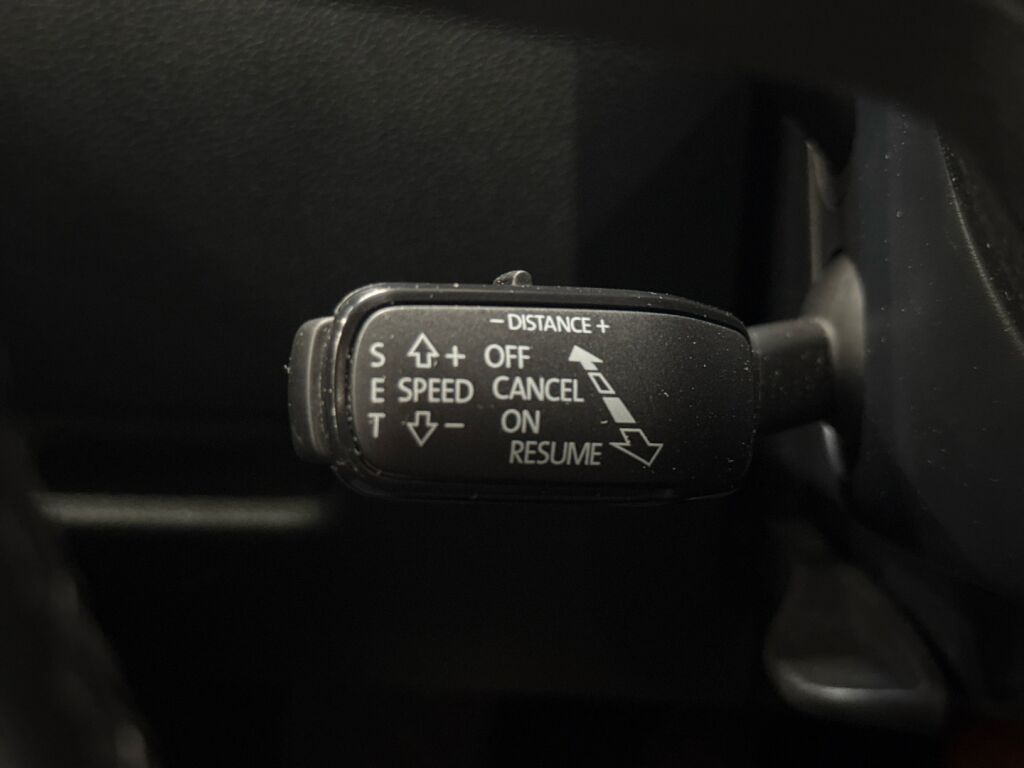 Skoda Octavia 2019 Ruskea (beige)