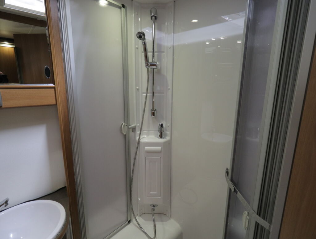 Kabe TM 740LB 2011 Valkoinen