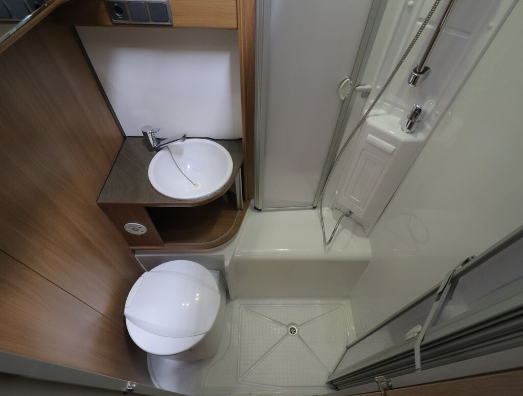 Kabe TM 740LB 2011 Valkoinen