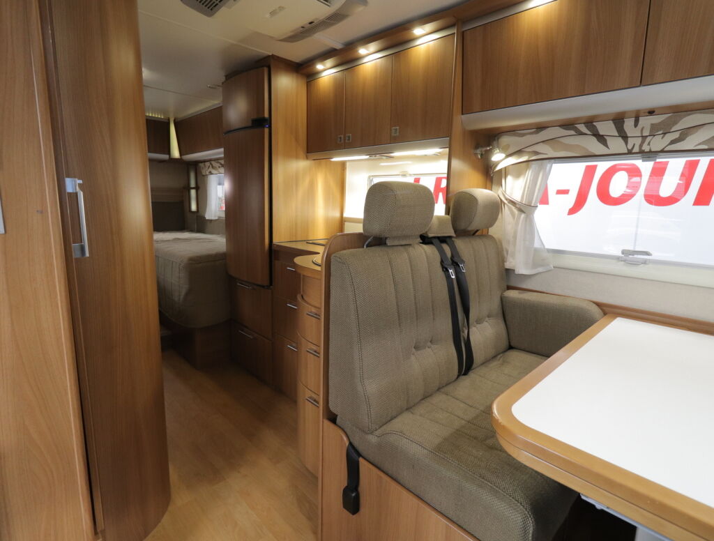 Kabe TM 740LB 2011 Valkoinen