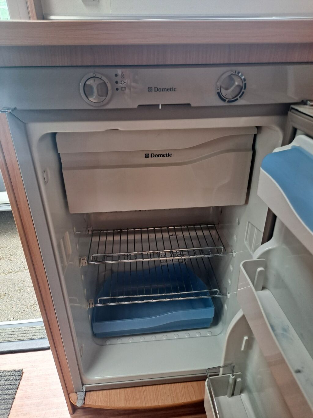 Adria Sport S 577 SP 2011 Valkoinen