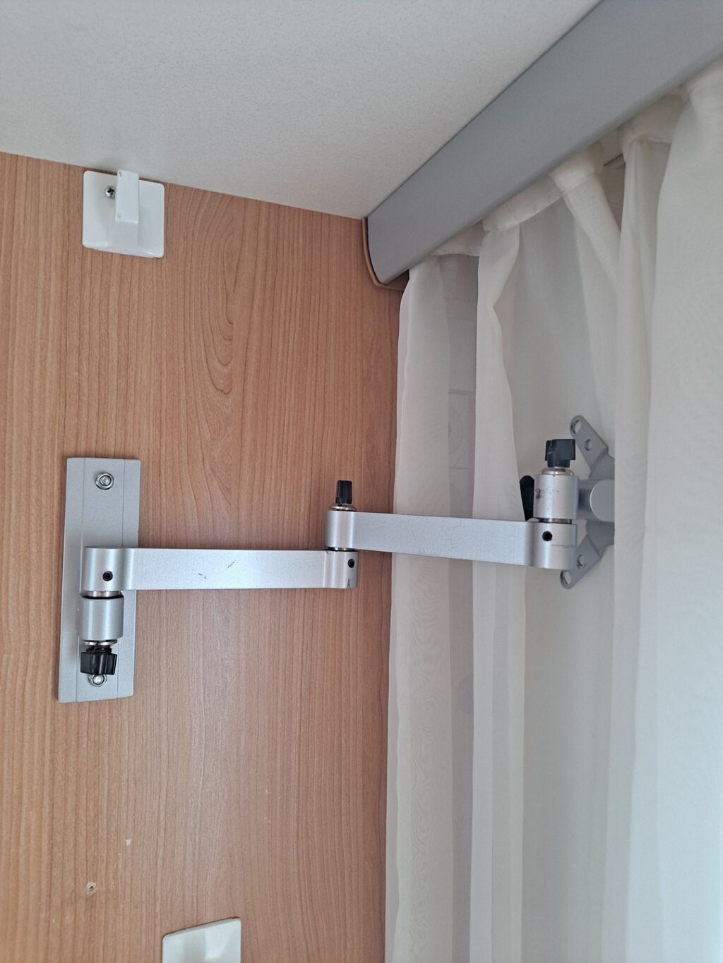 Adria Sport S 577 SP 2011 Valkoinen