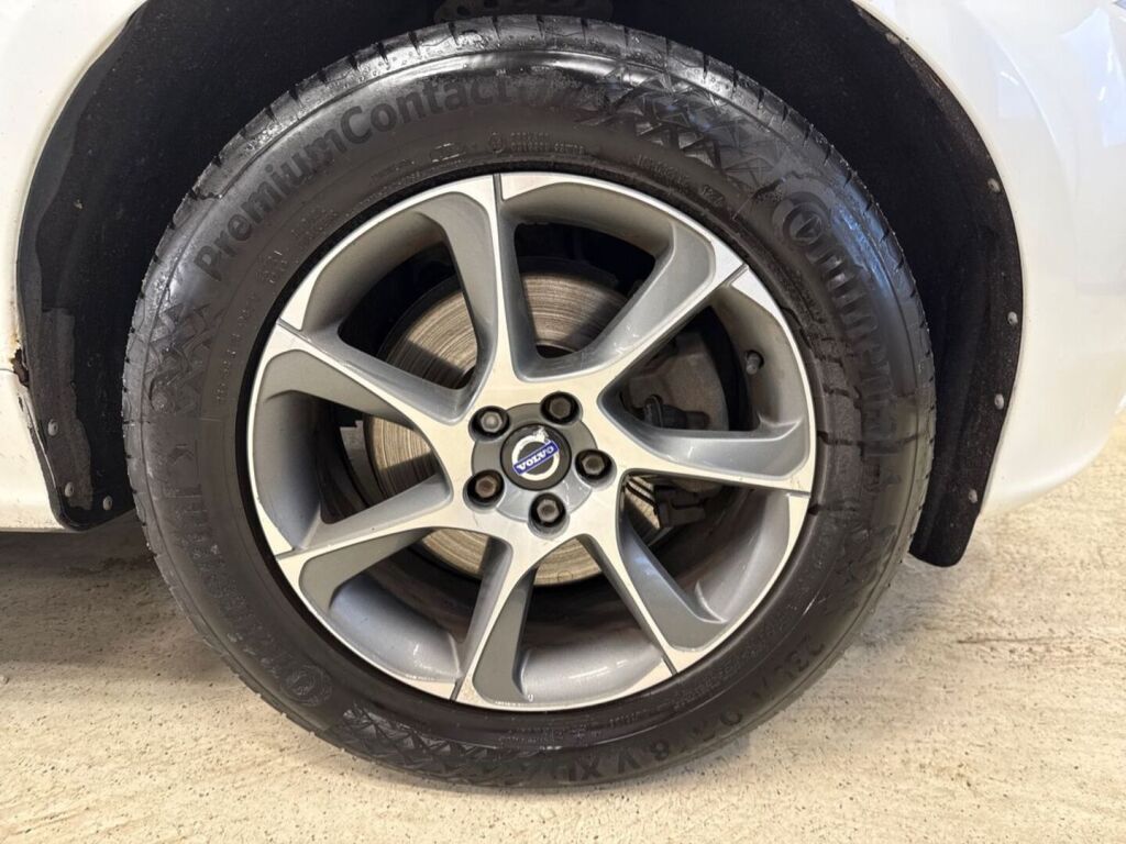Volvo XC60 2015 Valkoinen