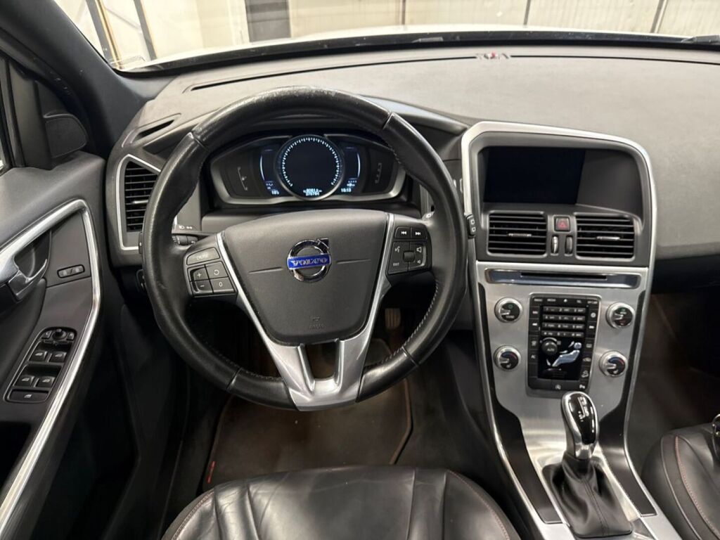 Volvo XC60 2015 Valkoinen