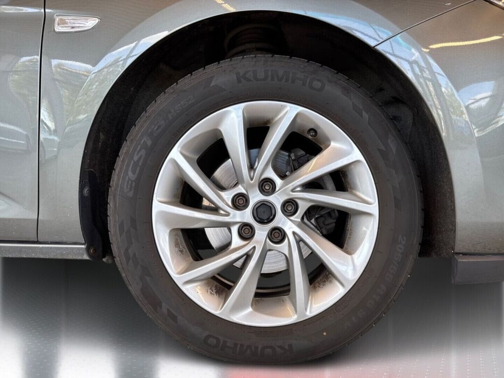 Opel Astra 2019 Metallinhohto Harmaa