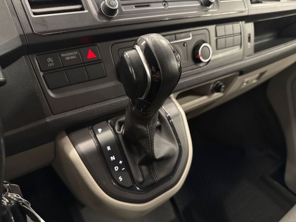 Volkswagen Transporter 2019 Valkoinen