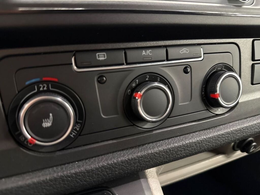 Volkswagen Transporter 2019 Valkoinen